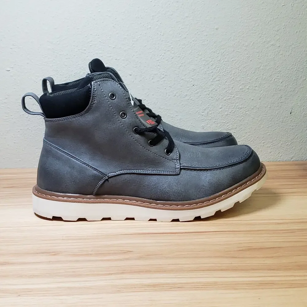 Deer Stags‎ Men's 10.5 Julian Faux Leather Short Boot Grey Memory Foam Gorpcore